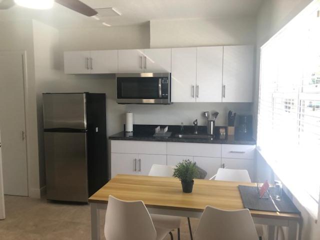 Costa Este Pompano Beach Eksteriør bilde